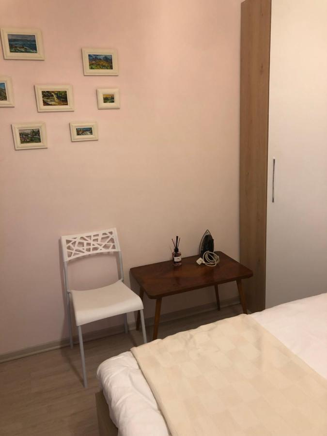 Itan'S Apartment-Lovely Guest Apartment In Center Тирана Экстерьер фото
